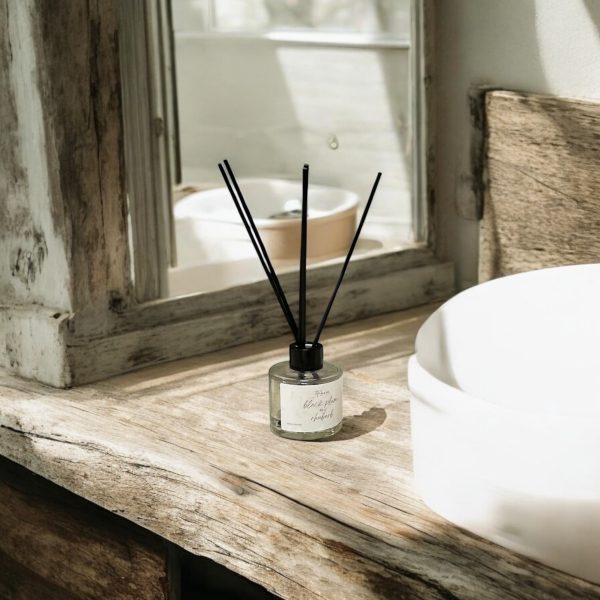 Black Plum & Rhubarb 100ml Reed Diffuser