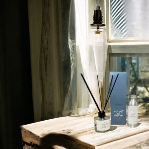 Rock Salt & Driftwood 100ml Reed Diffuser